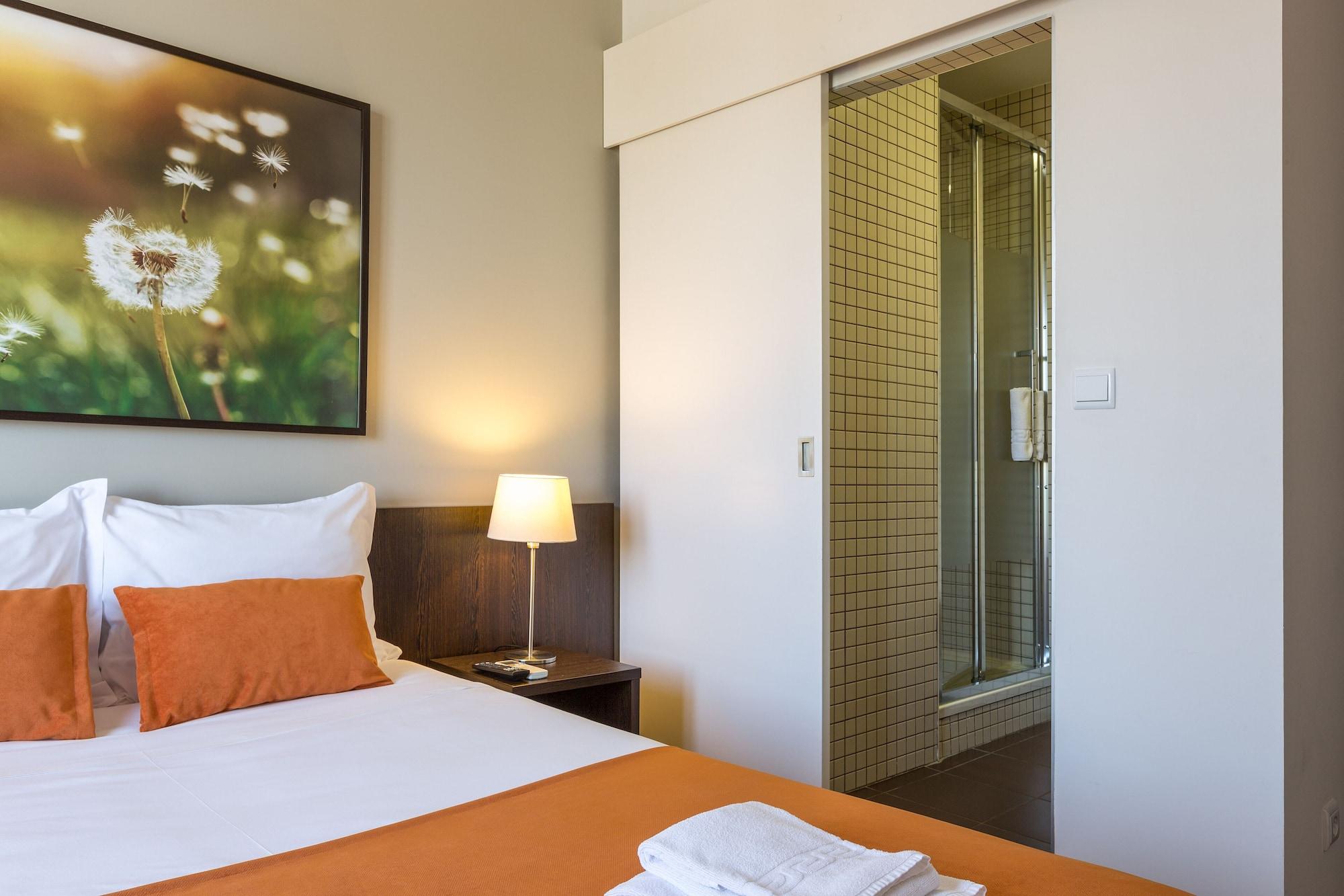 ริเวอร์ สวีท Hotel โกอิมบรา ภายนอก รูปภาพ