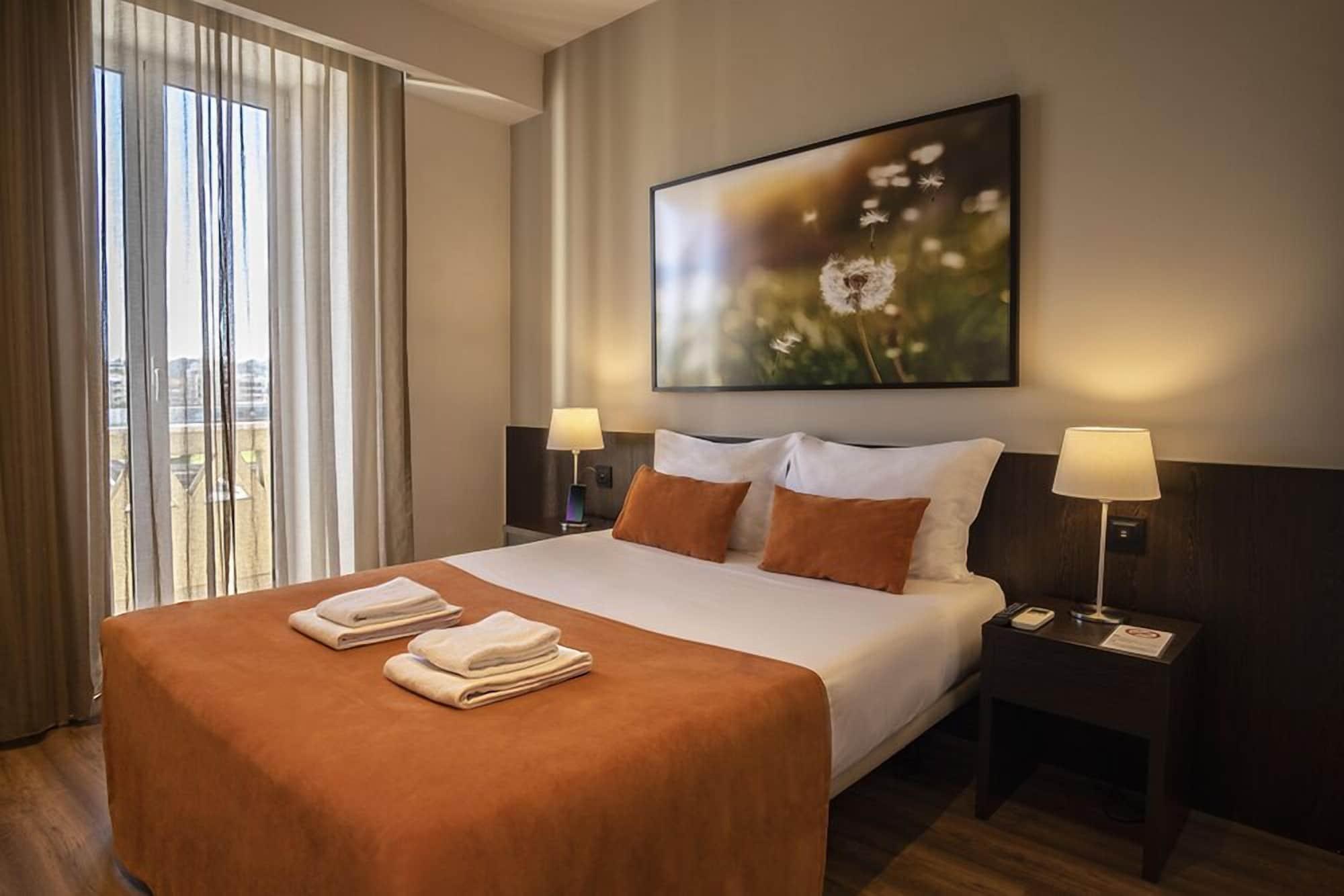 ริเวอร์ สวีท Hotel โกอิมบรา ภายนอก รูปภาพ