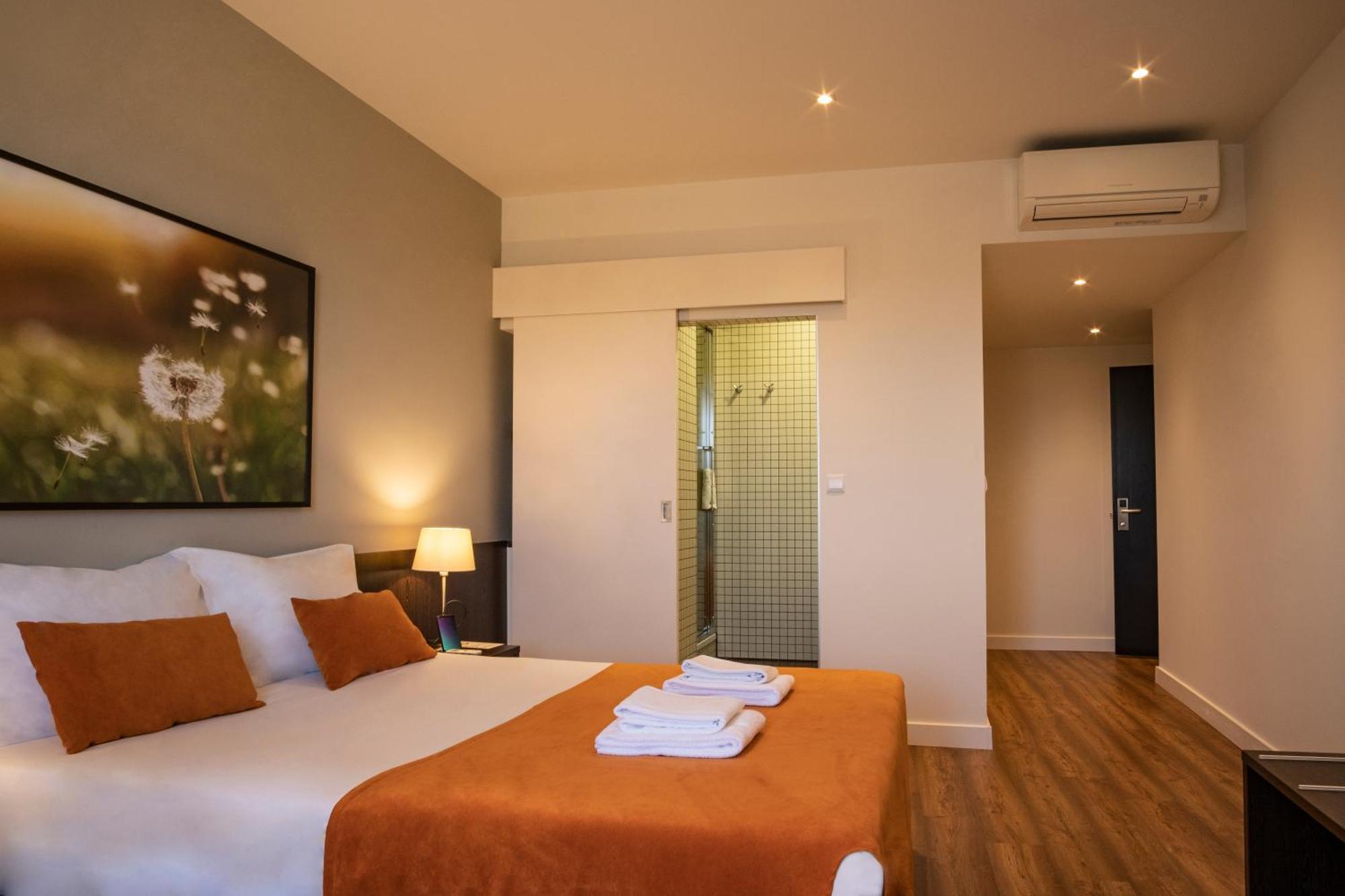 ริเวอร์ สวีท Hotel โกอิมบรา ภายนอก รูปภาพ